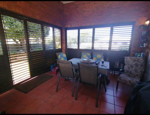 5 BEDROOM HOUSE FOR SALE IN SANDBAAI